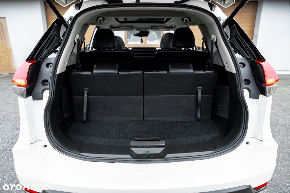 Nissan X-Trail 2.0 dCi ALL-MODE 4x4i Xtronic Tekna - 19