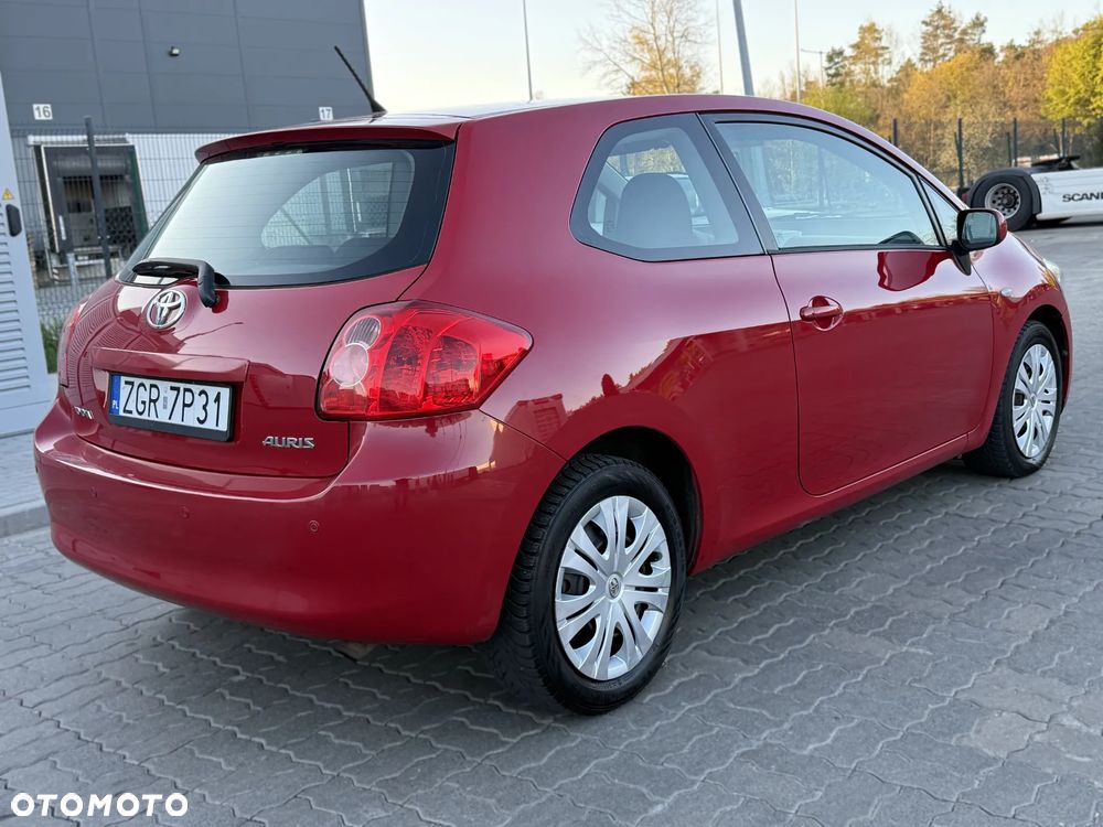 Toyota Auris - 4