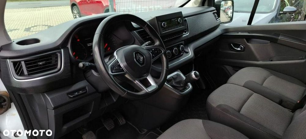 Renault Trafic 2.0 dCi - 7