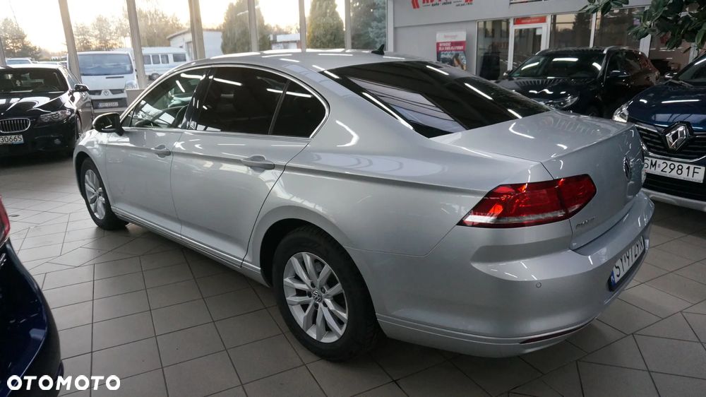 Volkswagen Passat 2.0 TDI BMT Comfortline - 5