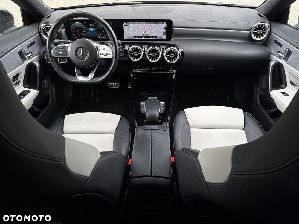 Mercedes-Benz CLA - 17