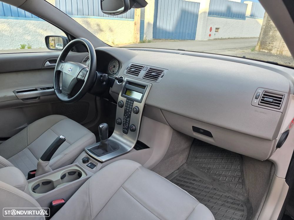 Volvo S40 1.6 D Nível 3 - 16