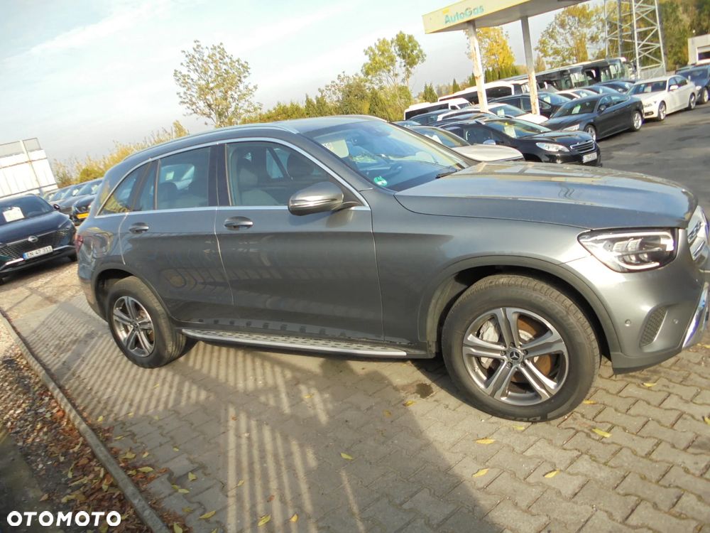 Mercedes-Benz GLC 300 de 4Matic 9G-TRONIC - 33