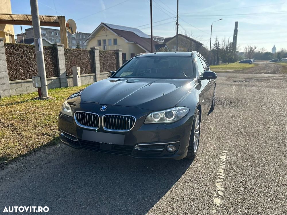 BMW Seria 5 520d xDrive AT - 12