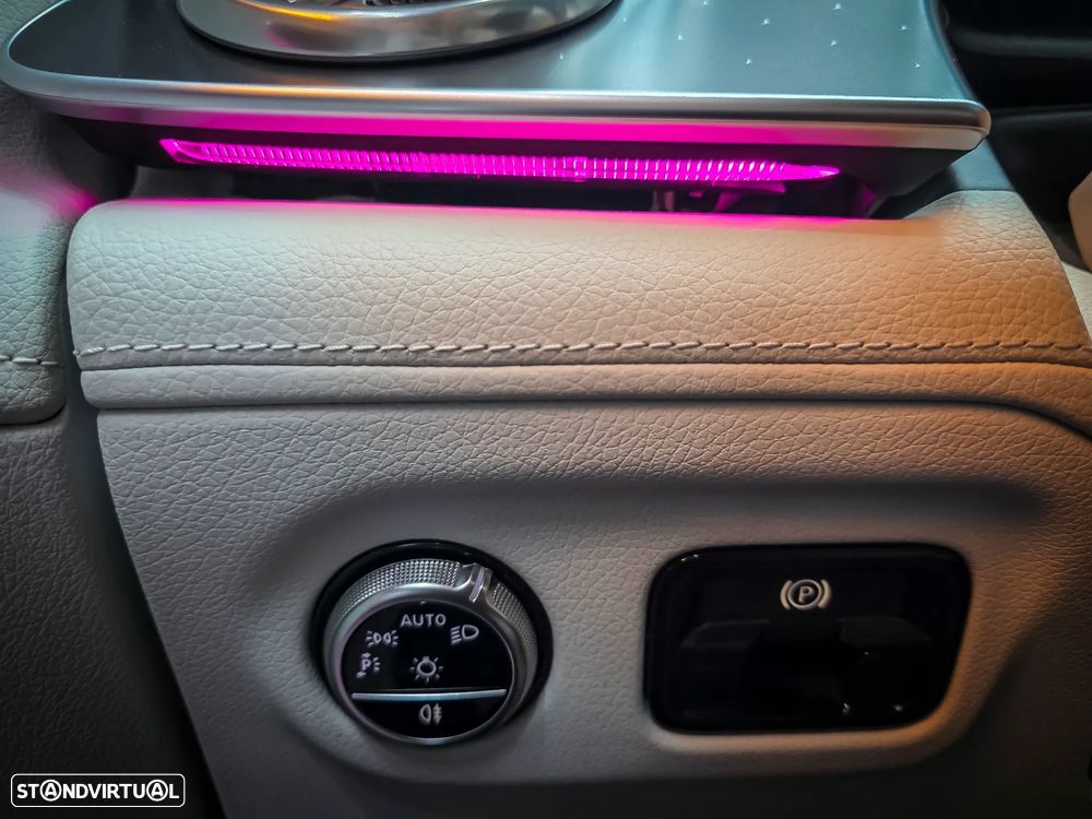 Mercedes-Benz EQE SUV 300 - 36