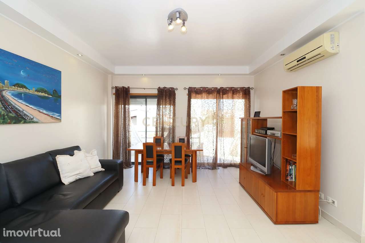 Moradia T4 com Garagem Ampla e Grande Espaço Exterior Charneca da Capa - Grande imagem: 5/54