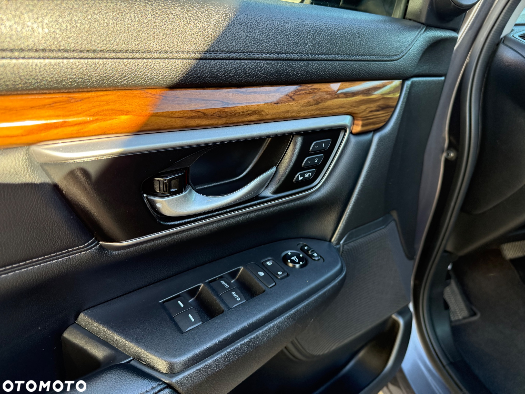 Honda CR-V 2.0 i-MMD Executive CVT - 15