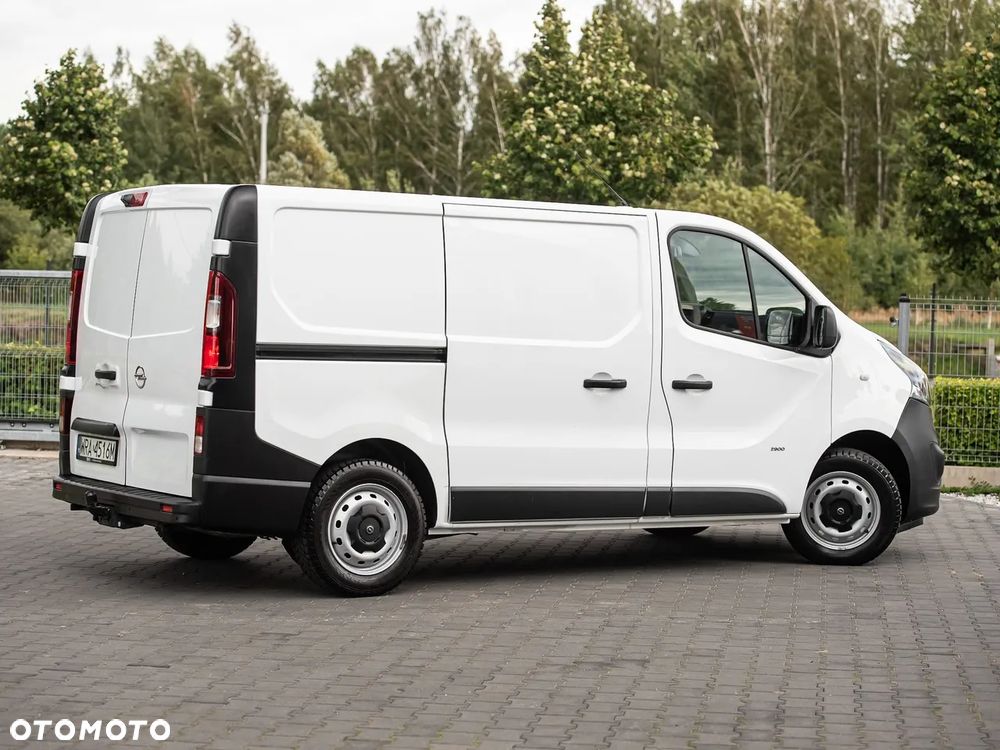 Opel Vivaro - 11
