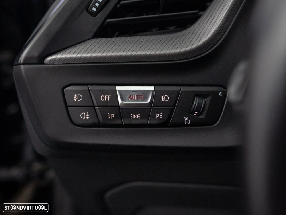 BMW 118 i Pack Desportivo M Auto - 19