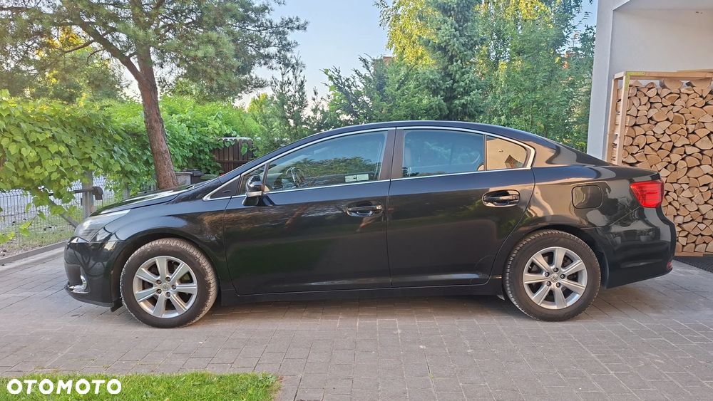 Toyota Avensis 2.0 D-4D Premium - 6