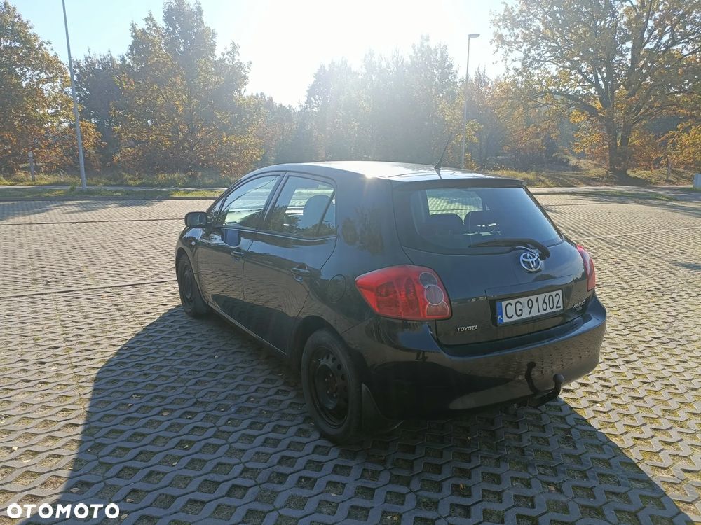 Toyota Auris 1.4 D-4D - 4