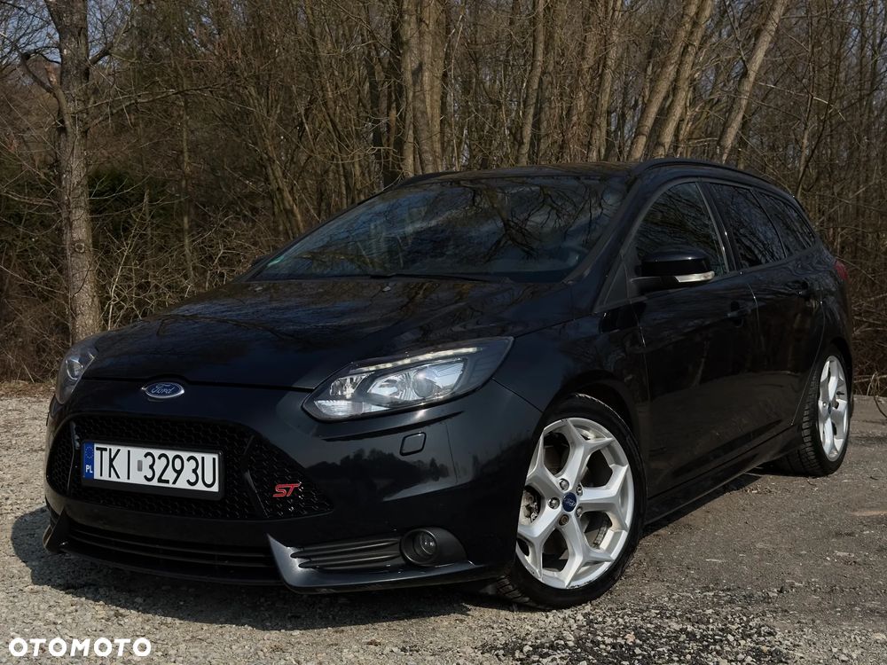 Ford Focus 2.0 EcoBoost ST mit Leder-Sport-Paket - 2