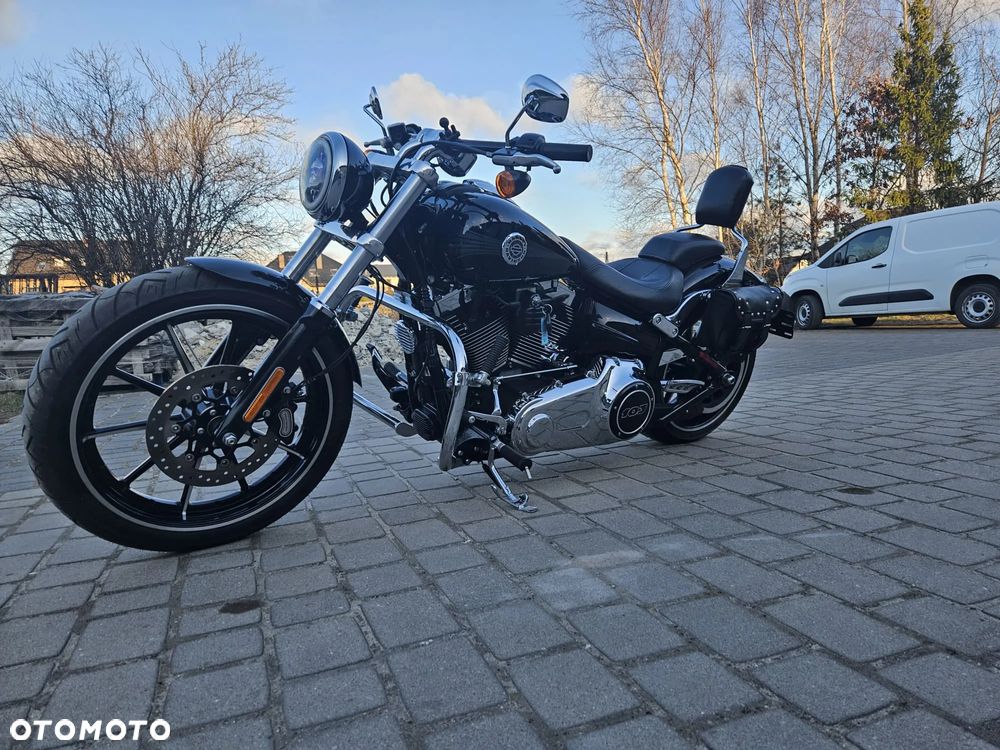 Harley-Davidson FXSB Breakout - 7