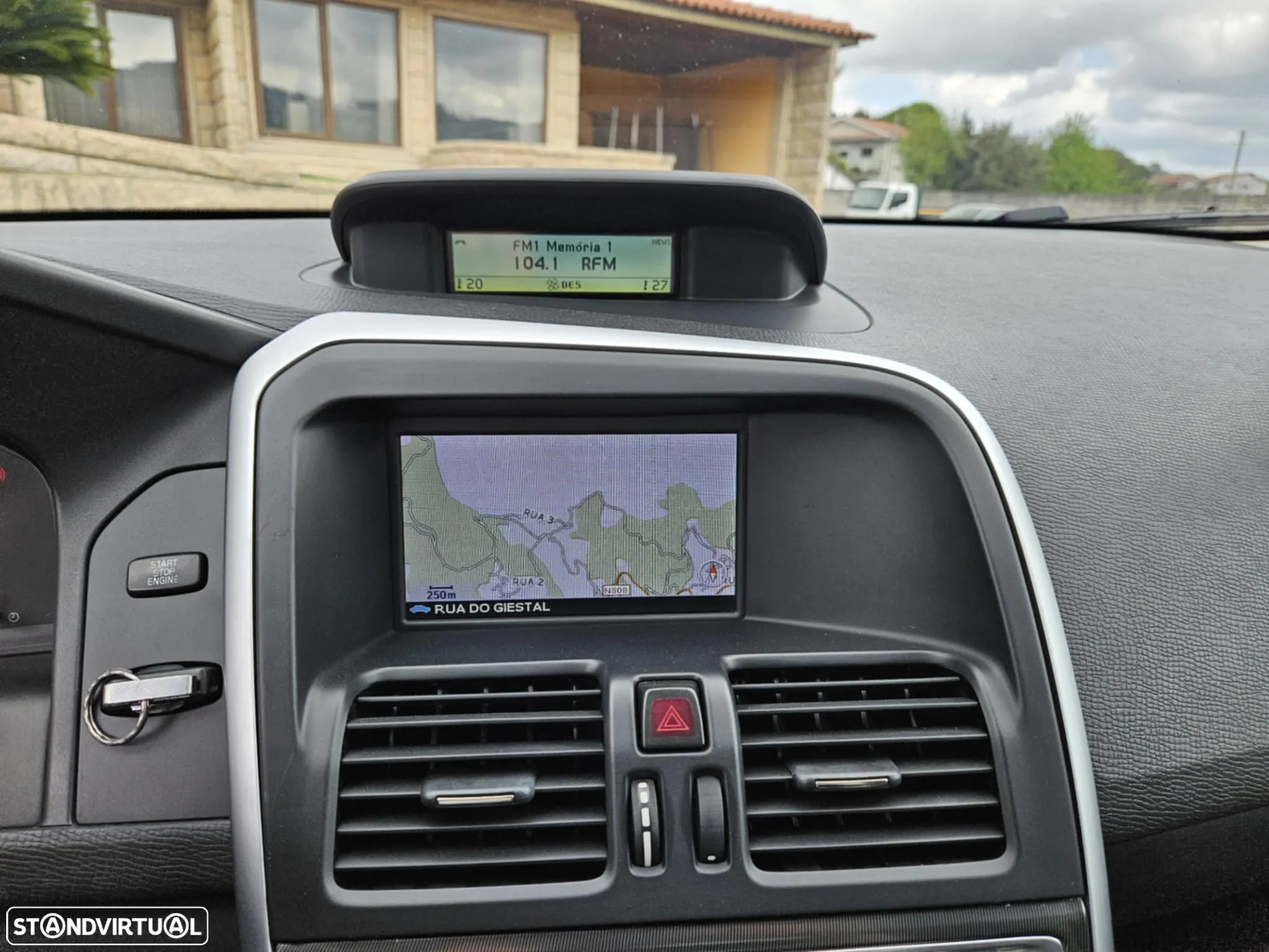 Volvo XC 60 2.0 D3 Drive R-Design - 20