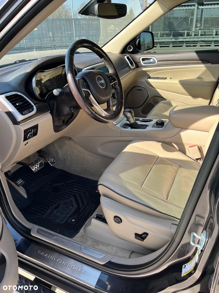 Jeep Grand Cherokee 5.7 V8 HEMI Overland Summit - 9