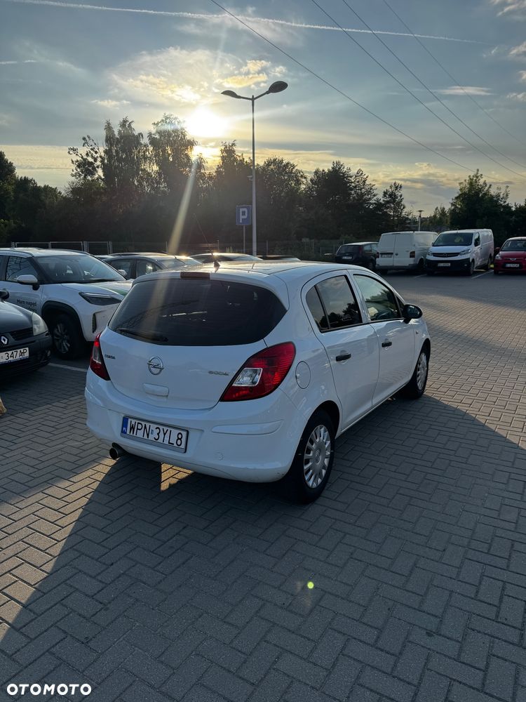 Opel Corsa 1.2 16V Essentia (klm) - 2