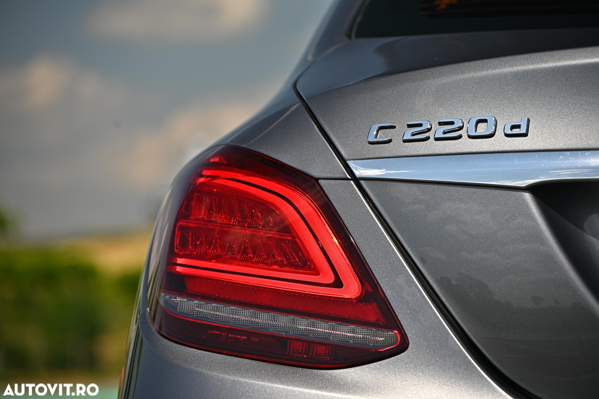 Mercedes-Benz C 220 d T 9G-TRONIC AMG Line - 25