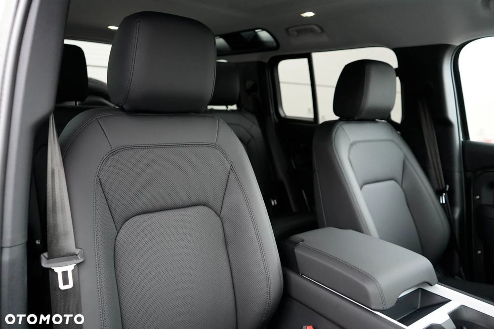 Land Rover Defender 3.0 D200 mHEV S - 26