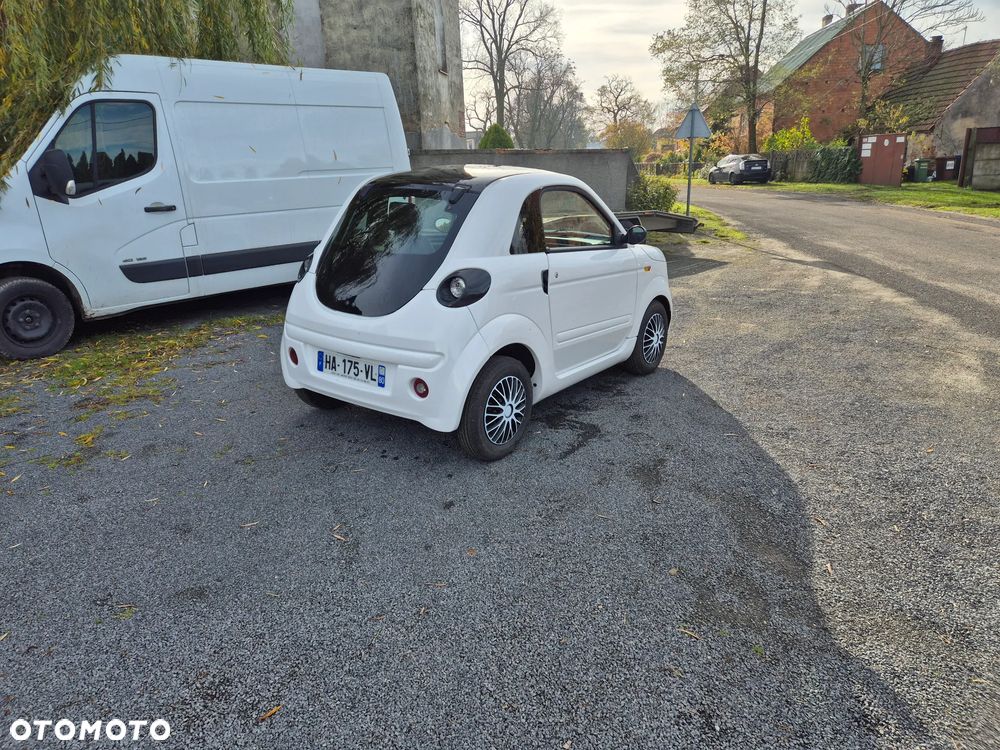 Microcar DUE - 17
