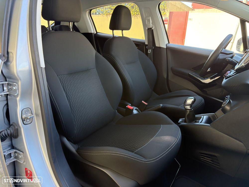Peugeot 208 1.6 BlueHDi Style - 15