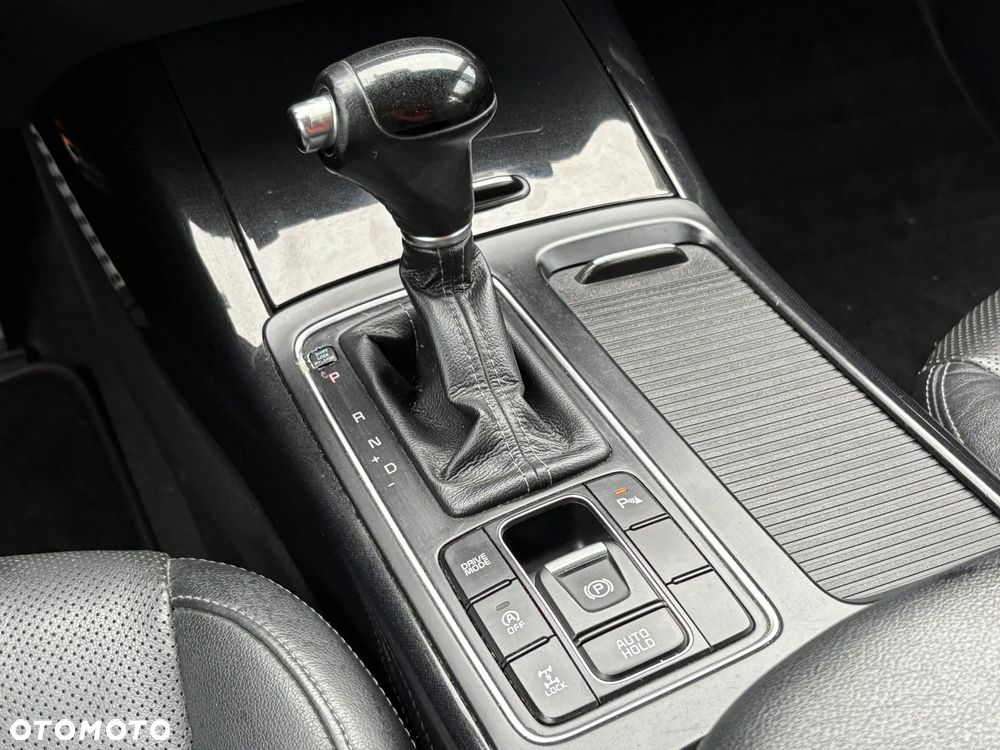 Kia Sorento 2.0 CRDI L - 27