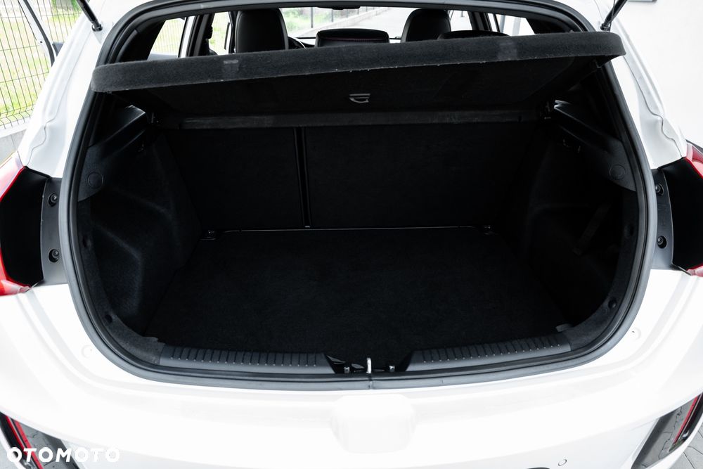 Kia Ceed 1.6 T-GDI GT - 16