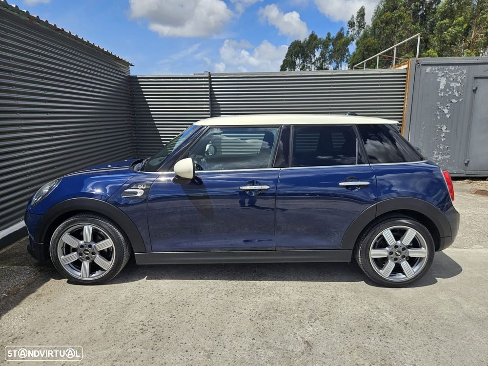MINI 5 Portas Cooper D Auto - 14