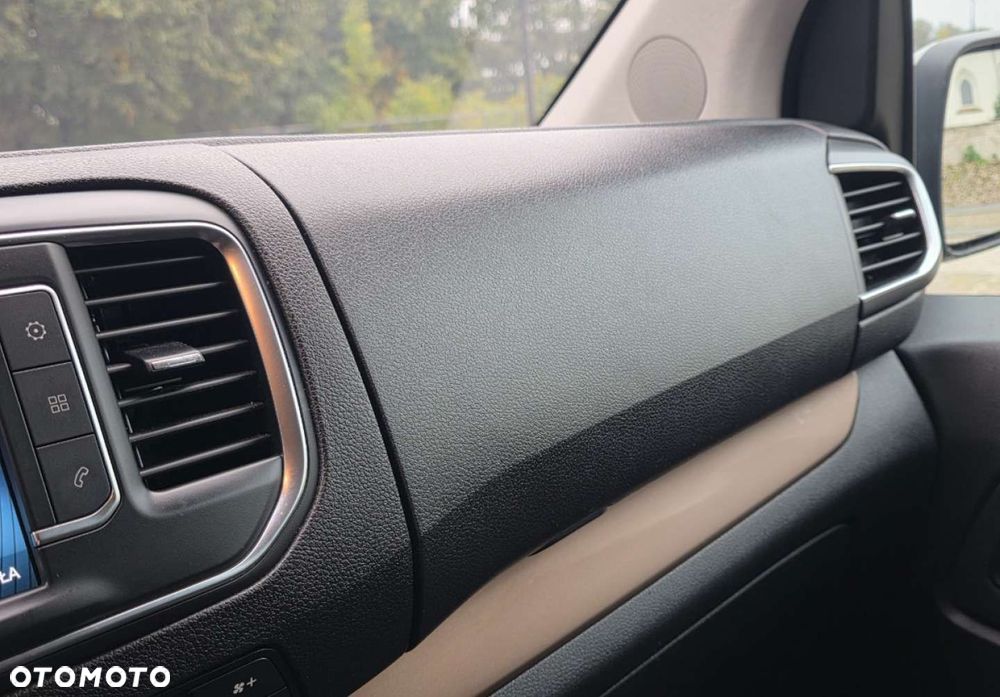 Toyota Proace Verso - 19