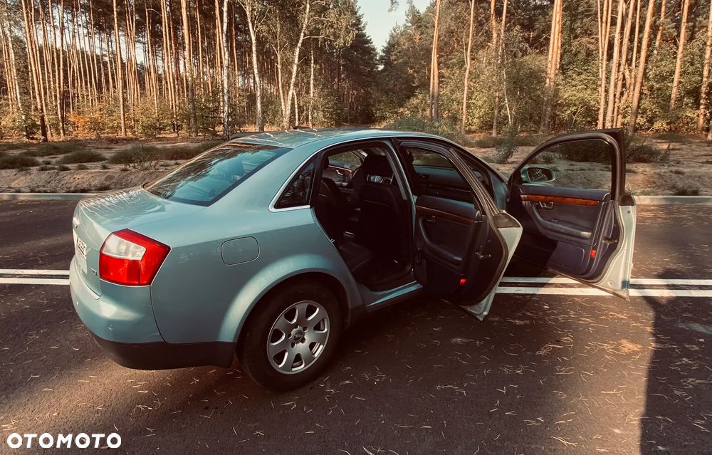 Audi A4 Limousine - 19