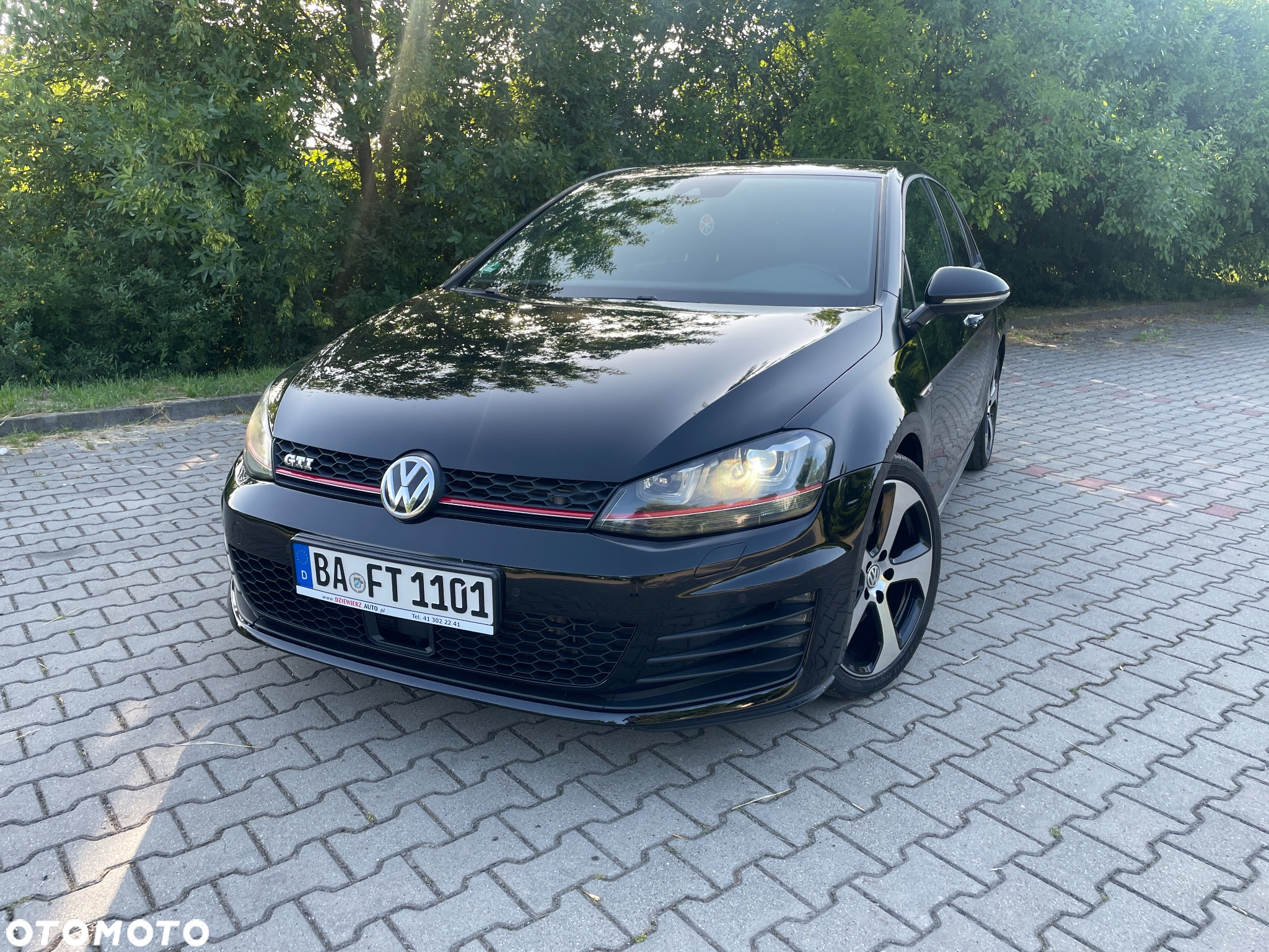 Volkswagen Golf VII 2.0 TSI BMT GTI - 2