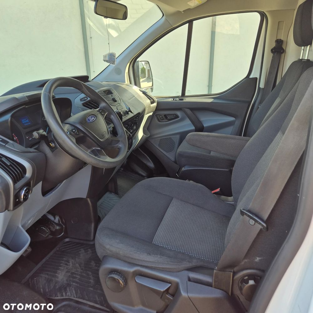 Ford Transit Custom - 16
