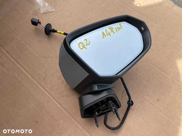 Audi Q2 81A lusterko prawe 14 PIN