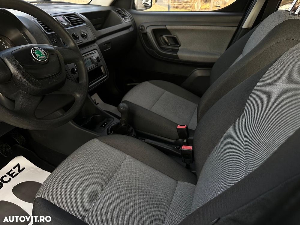 Skoda Roomster 1.2 Ambition - 9