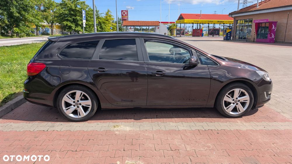 Opel Astra 1.4 T Sport - 8