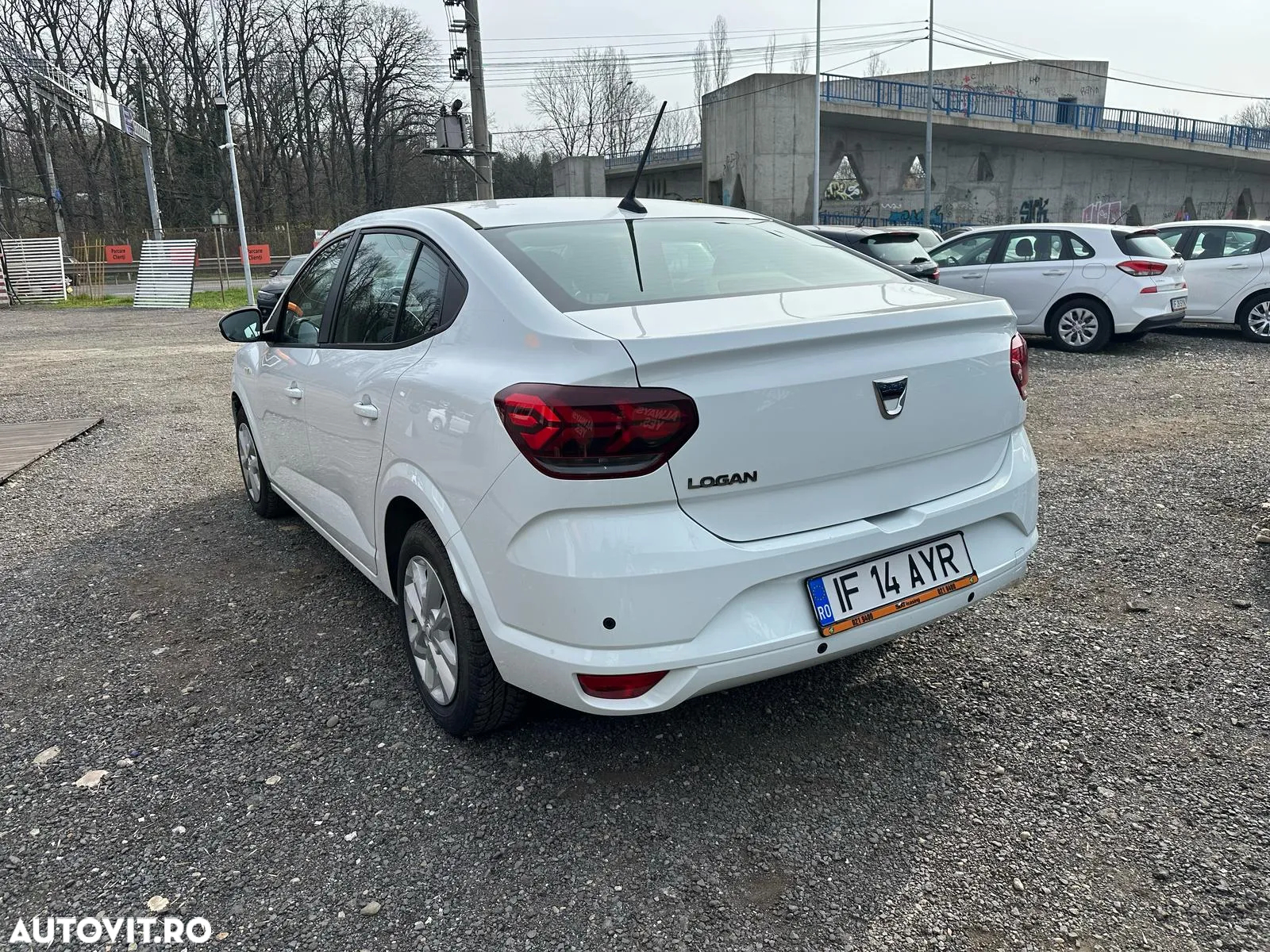 Dacia Logan TCe 90 MT5 Comfort - 4