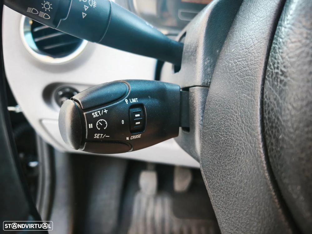 Citroën C3 1.4 HDi Airdream Exclusive - 25