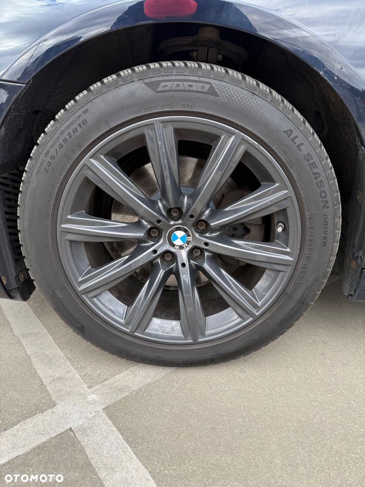 BMW Seria 5 520d M Sport Edition - 6