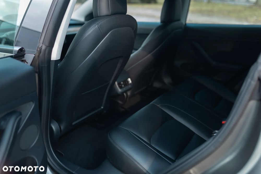 Tesla Model 3 Performance AWD - 13