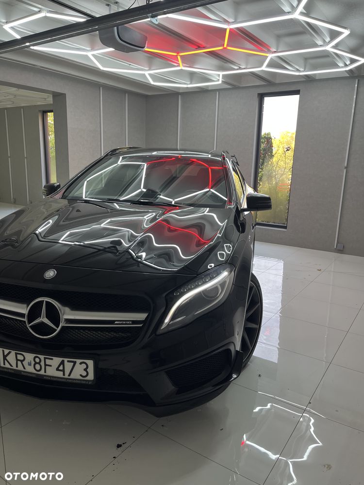 Mercedes-Benz GLA 45 AMG 4-Matic - 3
