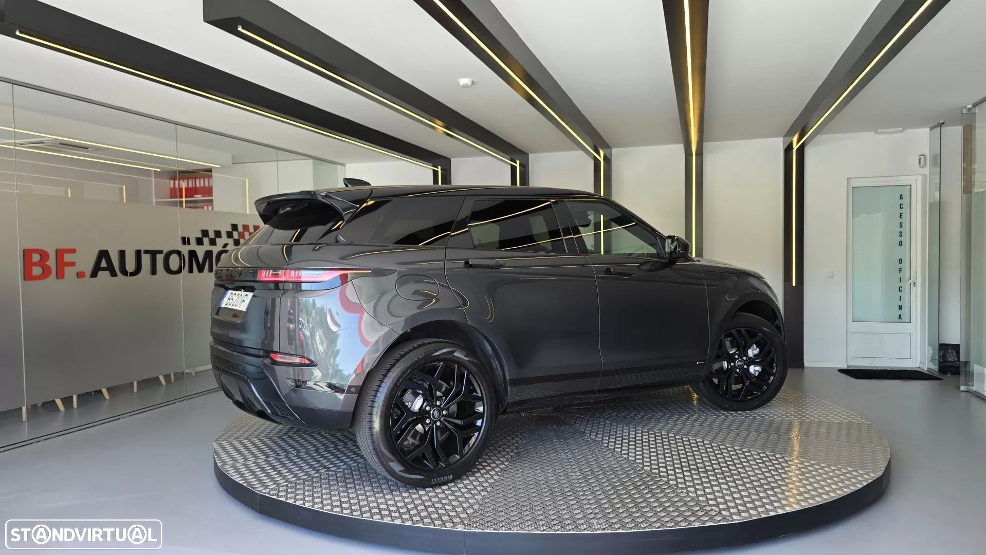 Land Rover Range Rover Evoque 2.0 D240 AWD R-Dynamic HSE Auto - 16