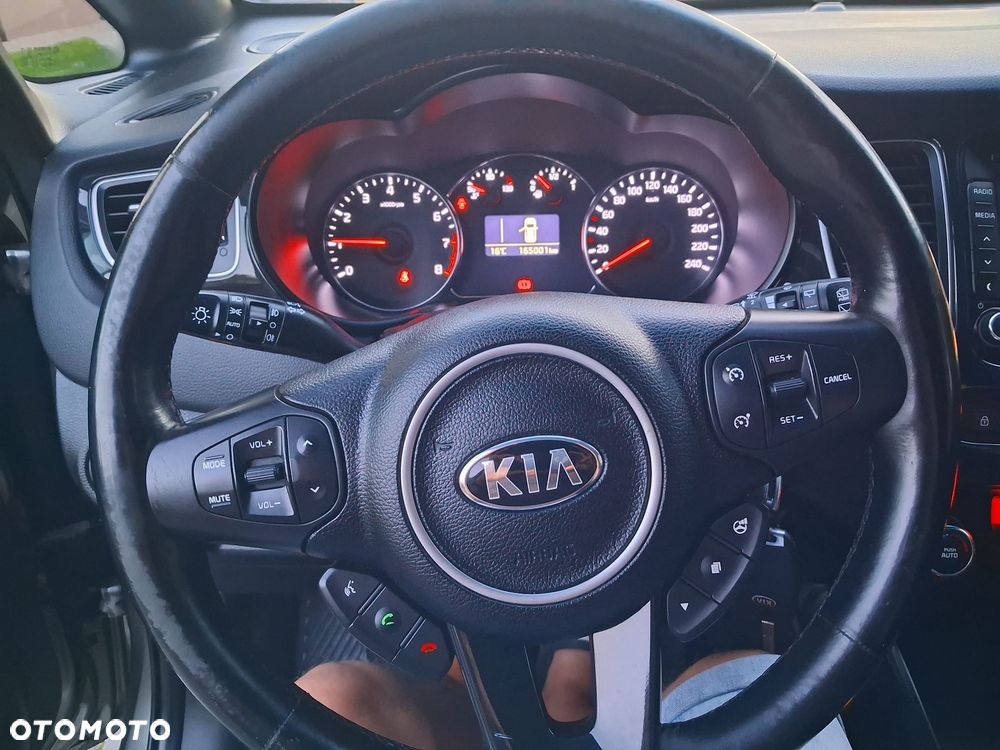 Kia Carens 1.6 GDI Business Line 7os EU6 - 17