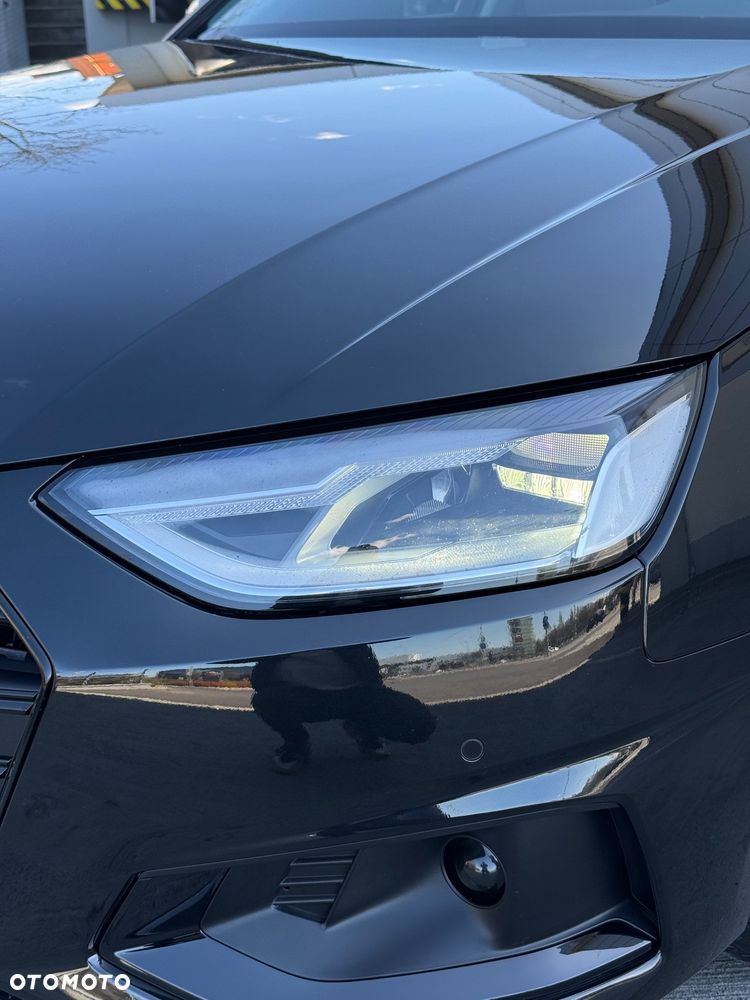 Audi A4 Avant 35 TFSI S tronic S line - 9