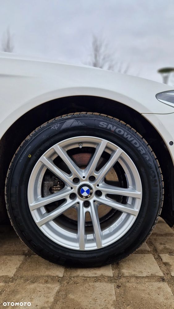 BMW Seria 5 520d xDrive Luxury Line - 15
