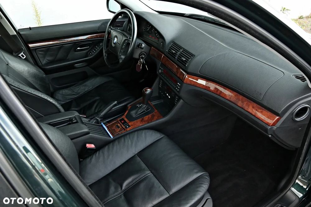 BMW Seria 5 - 24