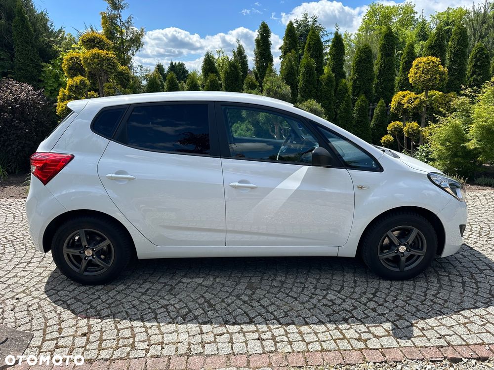 Hyundai ix20 - 8