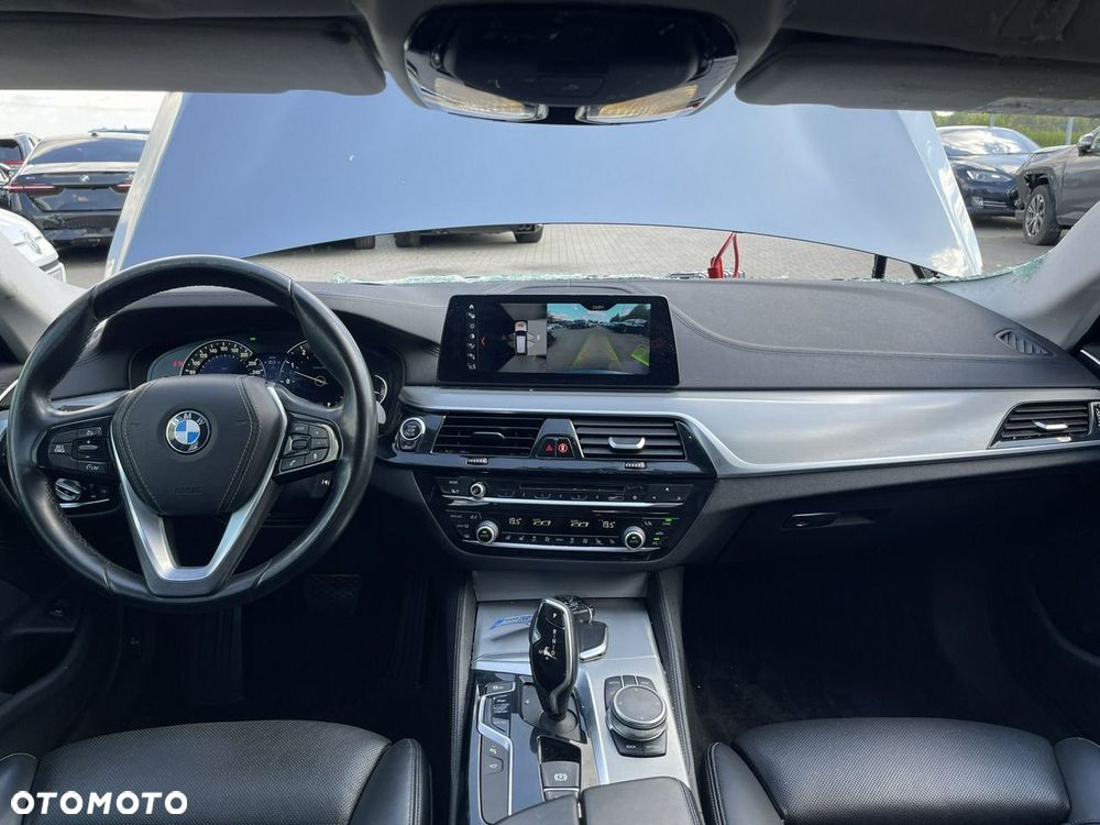 BMW Seria 5 540i xDrive GPF Luxury Line - 10