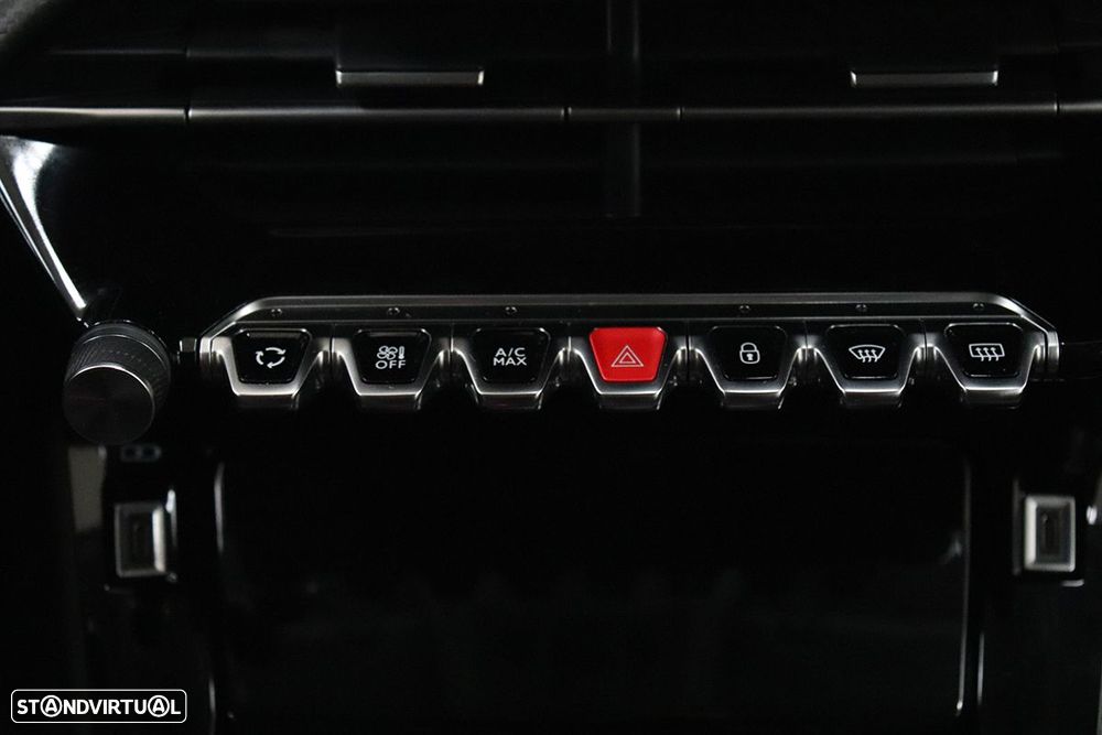 Peugeot 208 1.2 PureTech Allure - 15