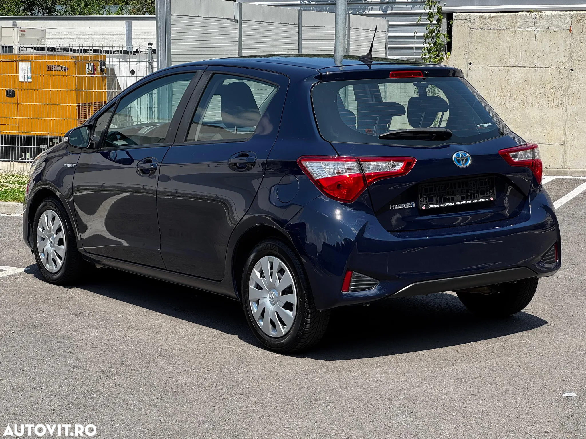 Toyota Yaris 1.5 VVT-i HSD Eco - 4