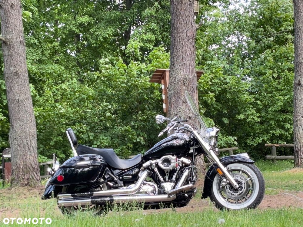 Yamaha Road Star - 1