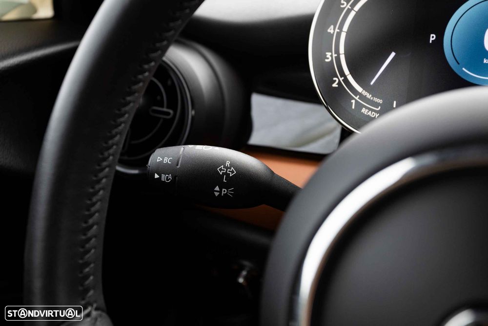 MINI Cabrio Cooper Premium Extra Classic Auto - 45